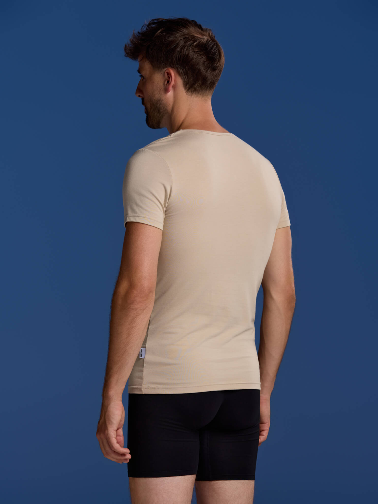BOXR | Bambus T-Shirt V-Ausschnitt - 4er-Pack - Khaki Beige